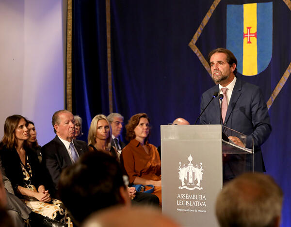 Maior rede de cuidados continuados e mais lares e apoio domiciliário