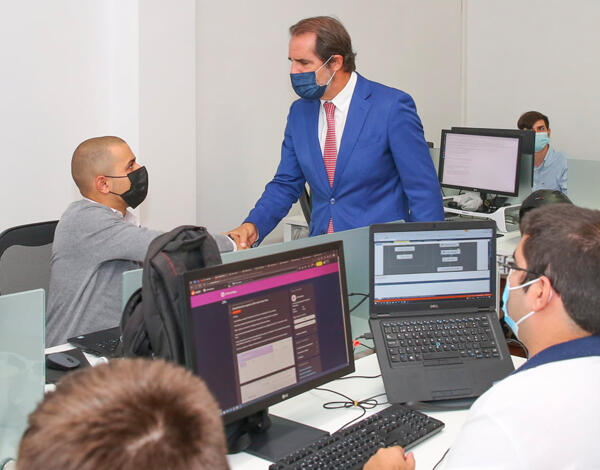 Albuquerque visitou tecnológica parceira do programa Requalificar +Digital