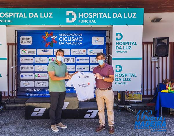 Associação de Ciclismo homenageou Direção Regional de Desporto.