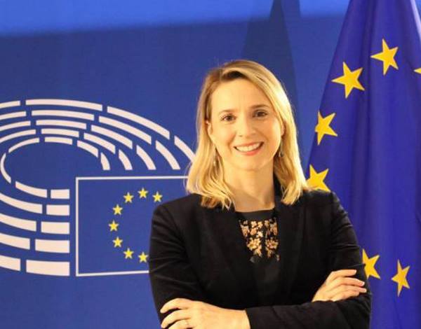Programas de Estágio - Gabinete da Eurodeputada Cláudia Monteiro de Aguiar