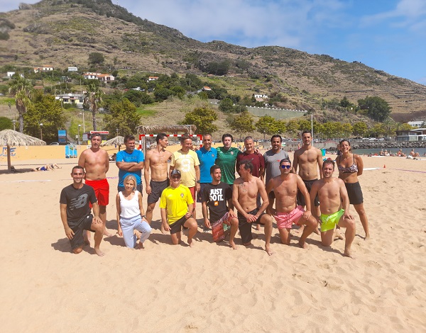Desportos de Praia: Voleibol, Andebol e Futebol