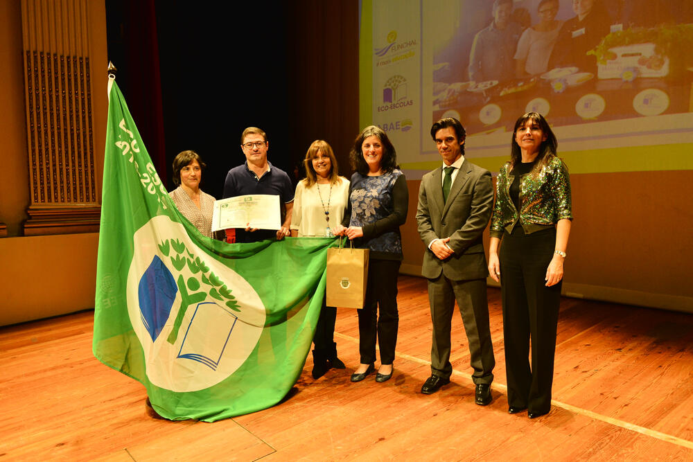 O IQ, IP-RAM, através do CFPM e da EPFF, participou na cerimónia de entrega do galardão bandeira verde às Eco-Escolas