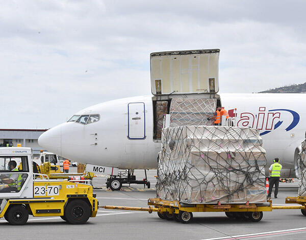 Avião fretado transportou material para o SESARAM