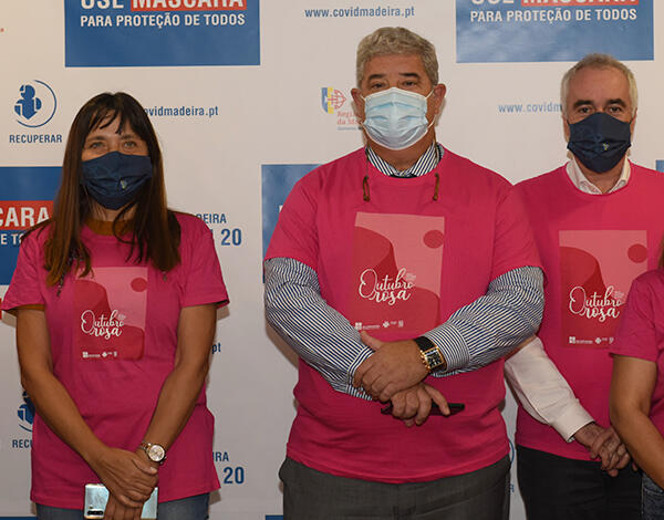 Secretaria da Saúde promove verdadeira “Onda Rosa”