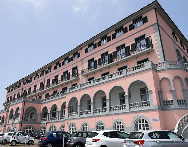 Visita em dois hospitais da Madeira suspensas por 10 dias