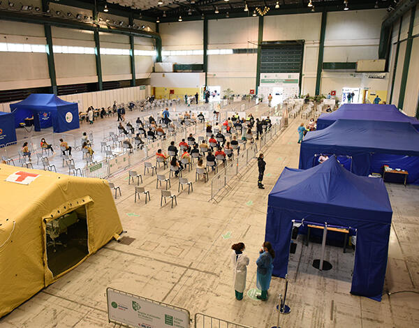 Centro de Vacinação do Funchal vacinou 1374 pessoas em dois dias