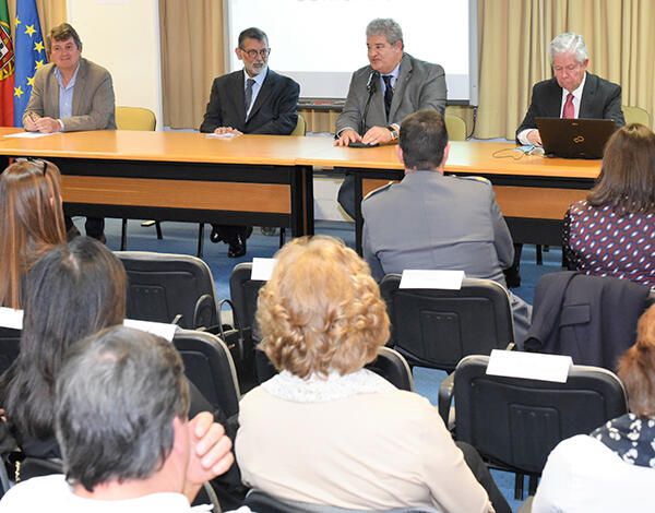 Conferência proferida pelo Prof. Doutor José Velosa