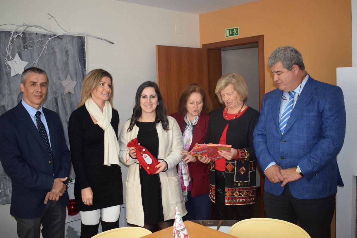 Colaboradores solidários apoiam crianças do “Aconchego”