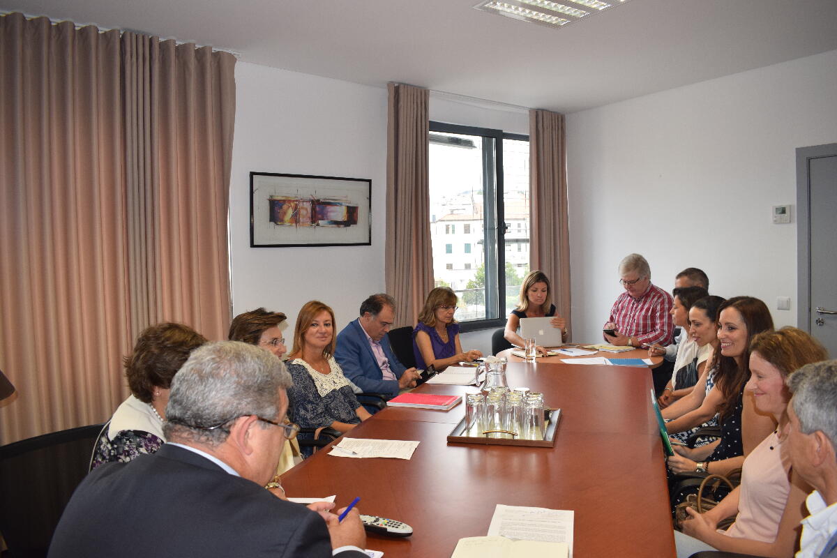 Saúde reforça médicos no bloco de partos para garantir segurança dos cuidados