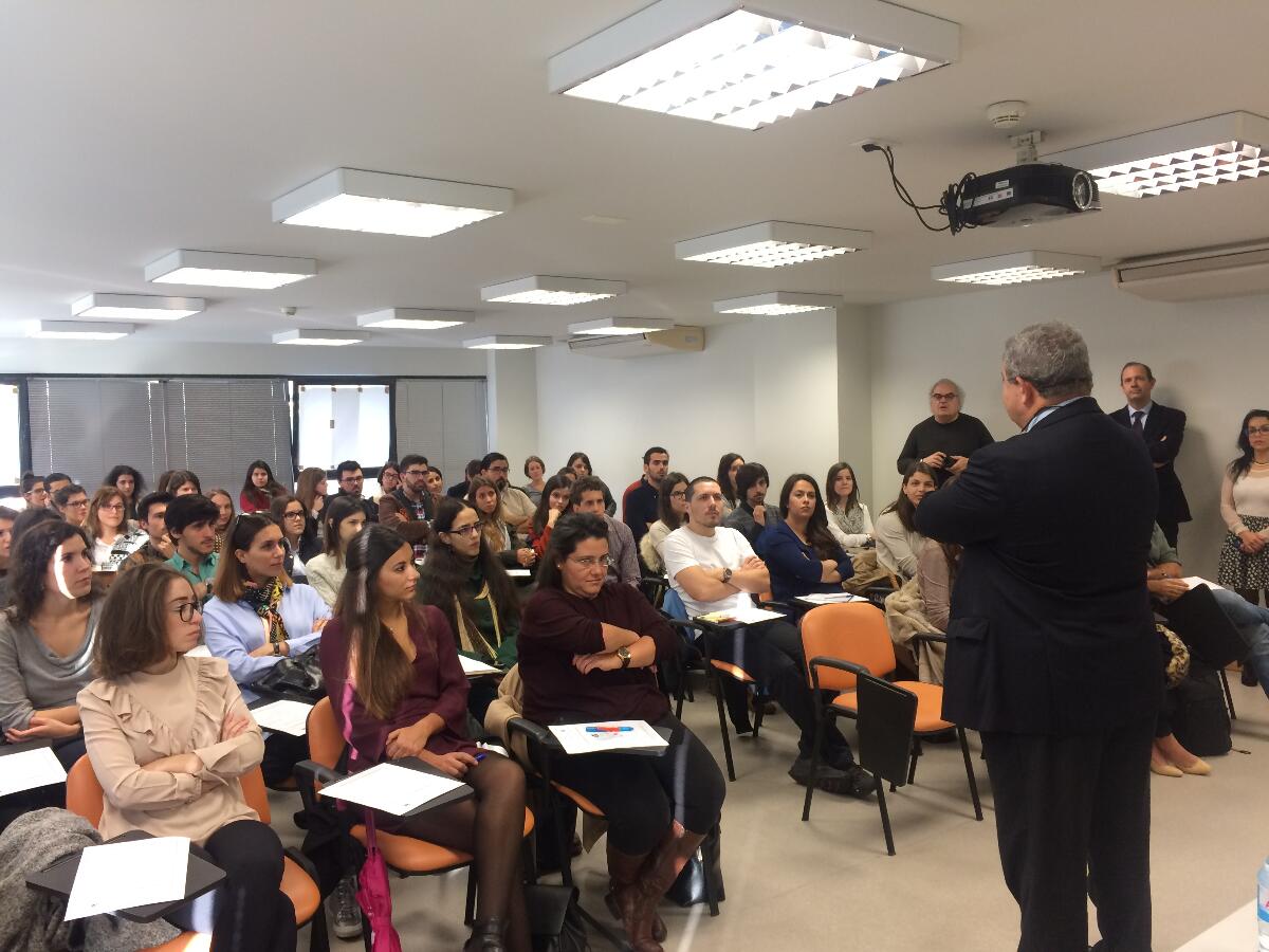 65 jovens médicos iniciaram formação no serviço de saúde