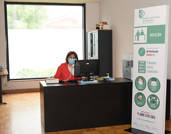 Vacinação contra a COVID-19 na RAM