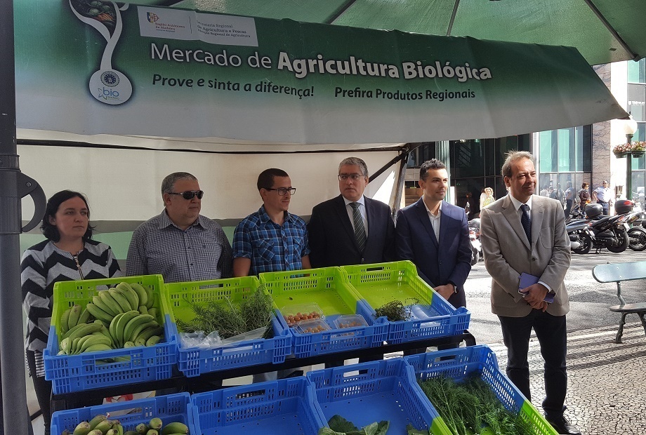 Secretário Regional de Agricultura e Pescas visita Mercado de Agricultura Biológica