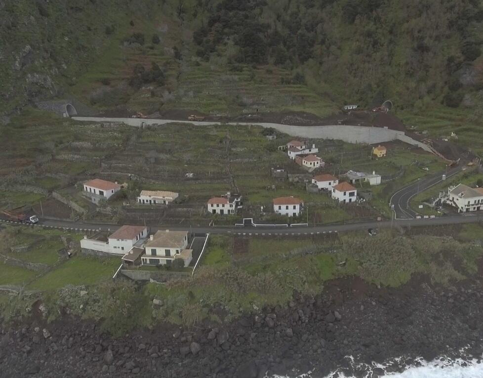 Empreitada de Construção da "Via Expresso Boaventura / São Vicente – 3.ª Fase"