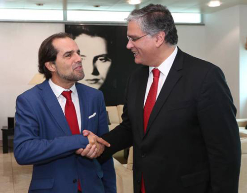 “Visita significa reforço da cooperação e defesa dos interesses da Madeira e Açores”, diz Miguel Albuquerque