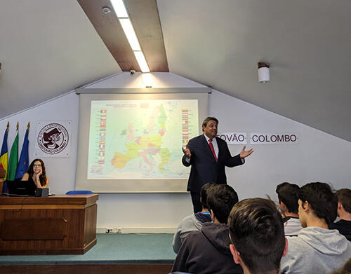 Debate sobre o Futuro da Europa na Cristóvão Colombo