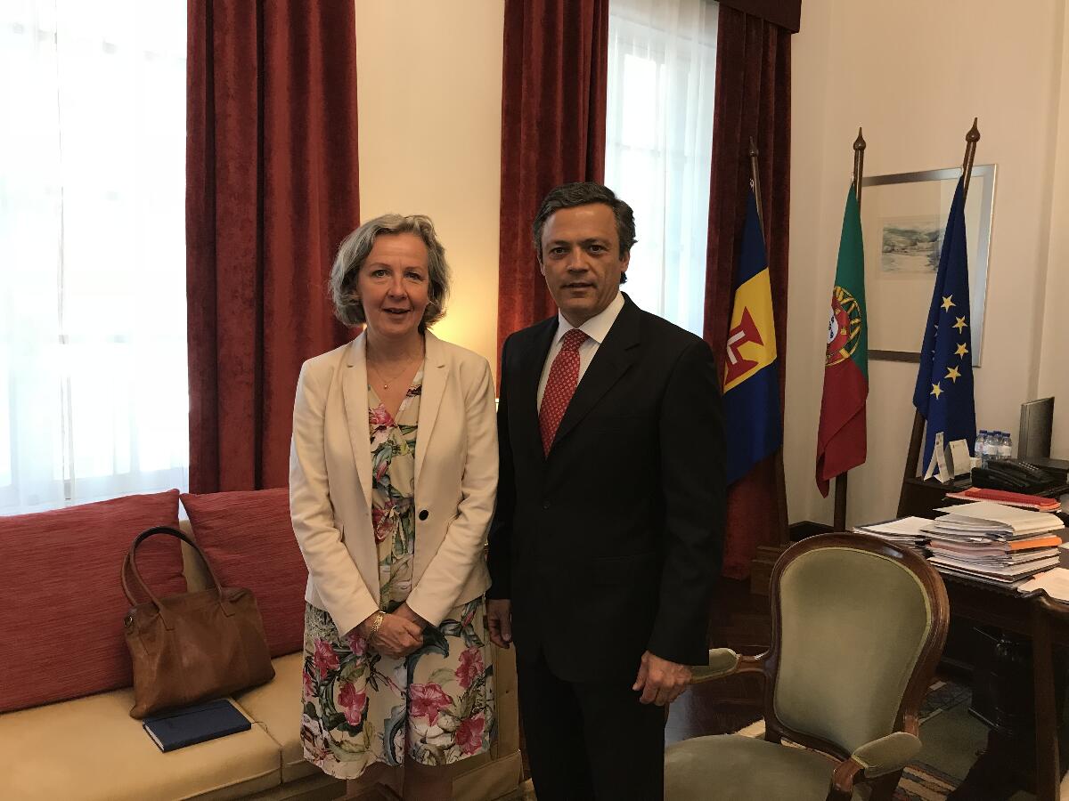 Embaixadora da Suécia em Portugal apresenta cumprimentos 