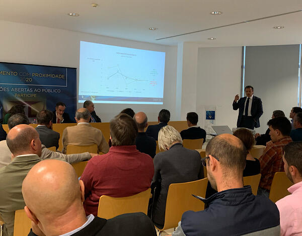 Governo Regional reforça apoios para Câmara de Lobos