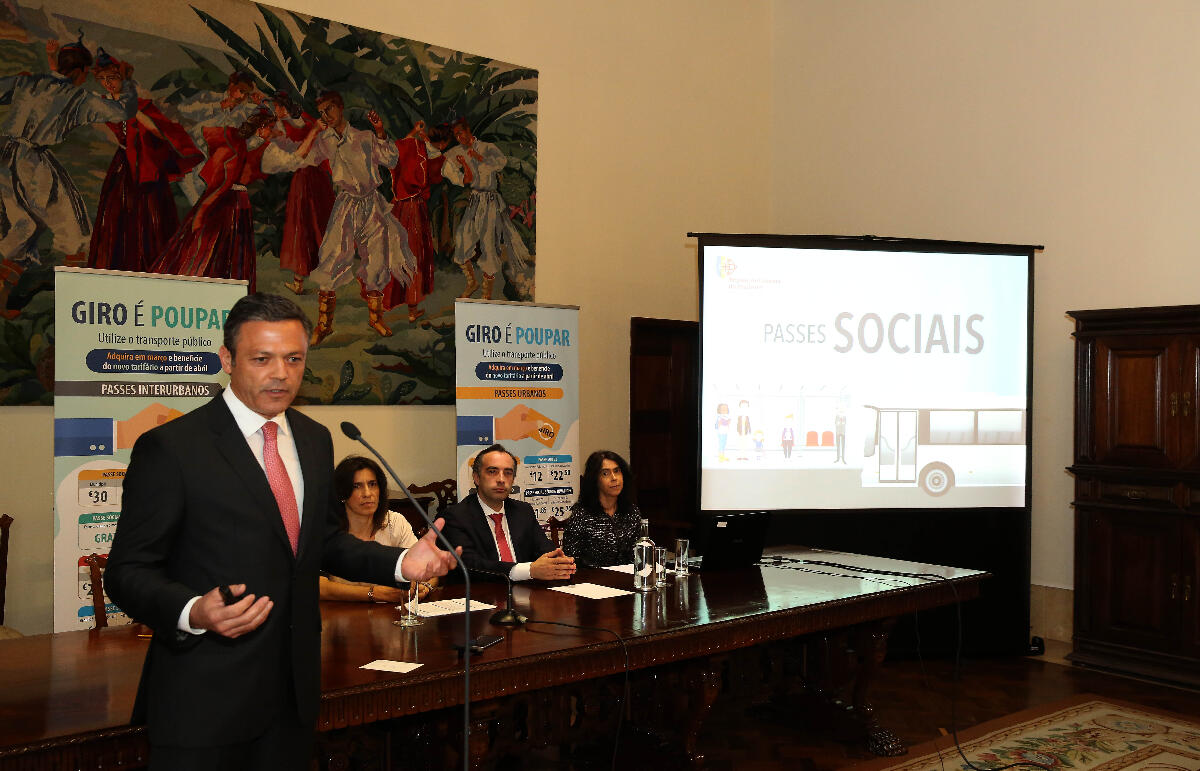 Passes Sociais mais baratos libertam rendimentos para as famílias