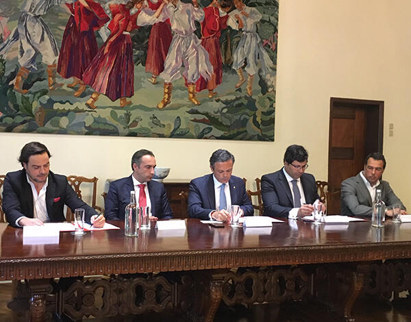 Funcionários públicos e família com mais apoio na saúde