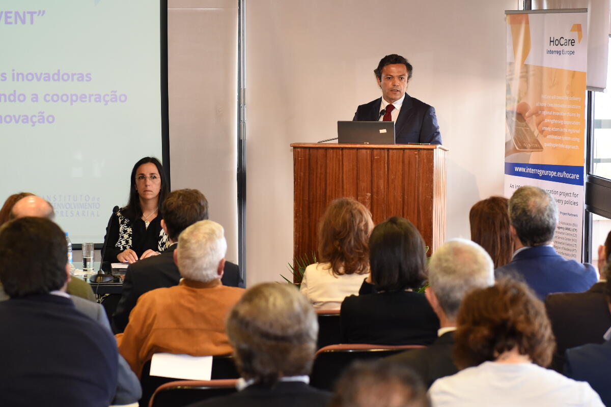 Governo Regional reforça apoios à terceira idade