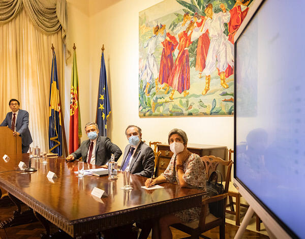 Nenhuma sociedade pode crescer sem pessoas