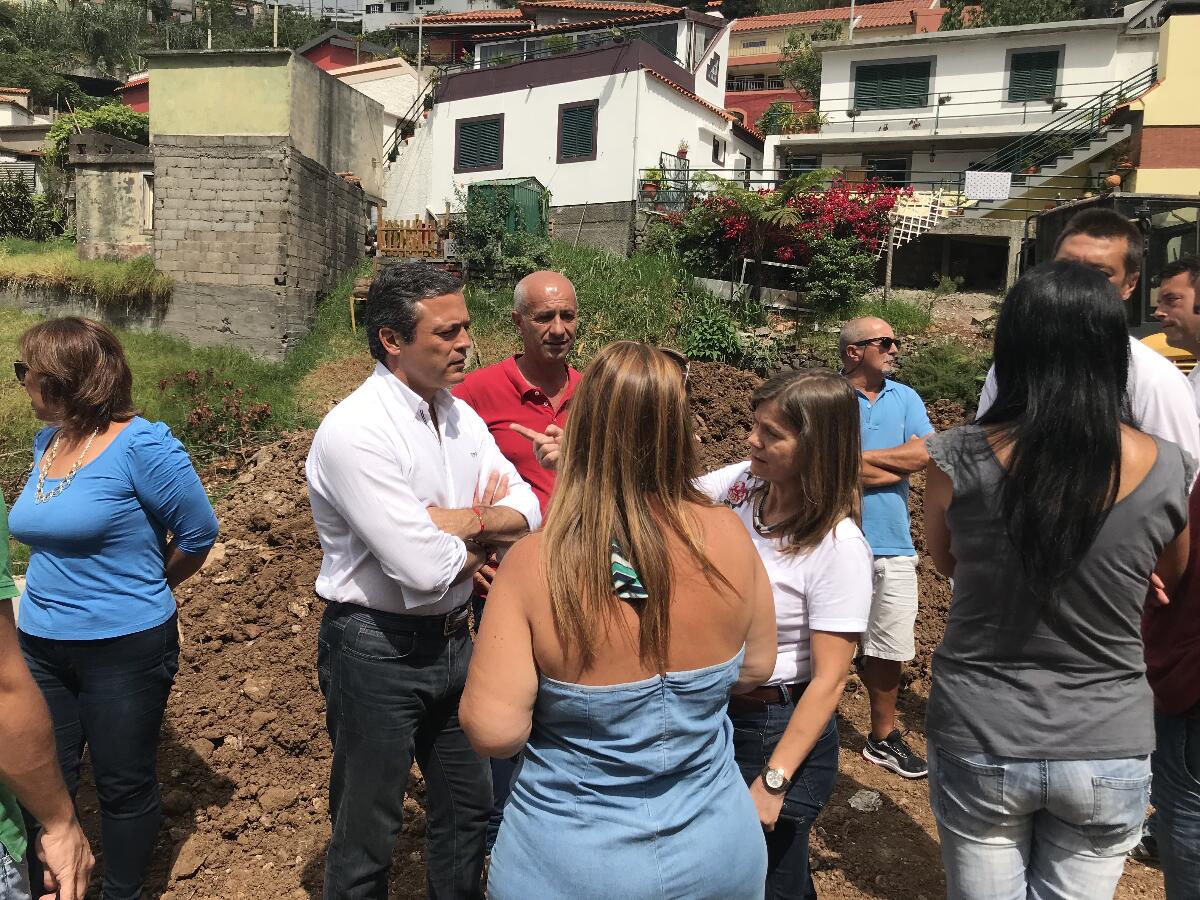 Funchal é uma cidade parada e sem rumo