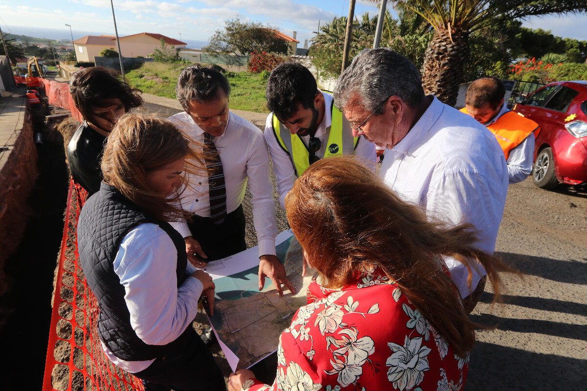 Governo repara estrada no sítio da Camacha – Porto Santo