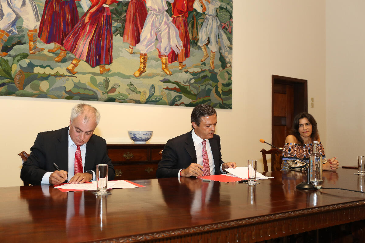 Governo quer atrair investimento dos países lusófonos