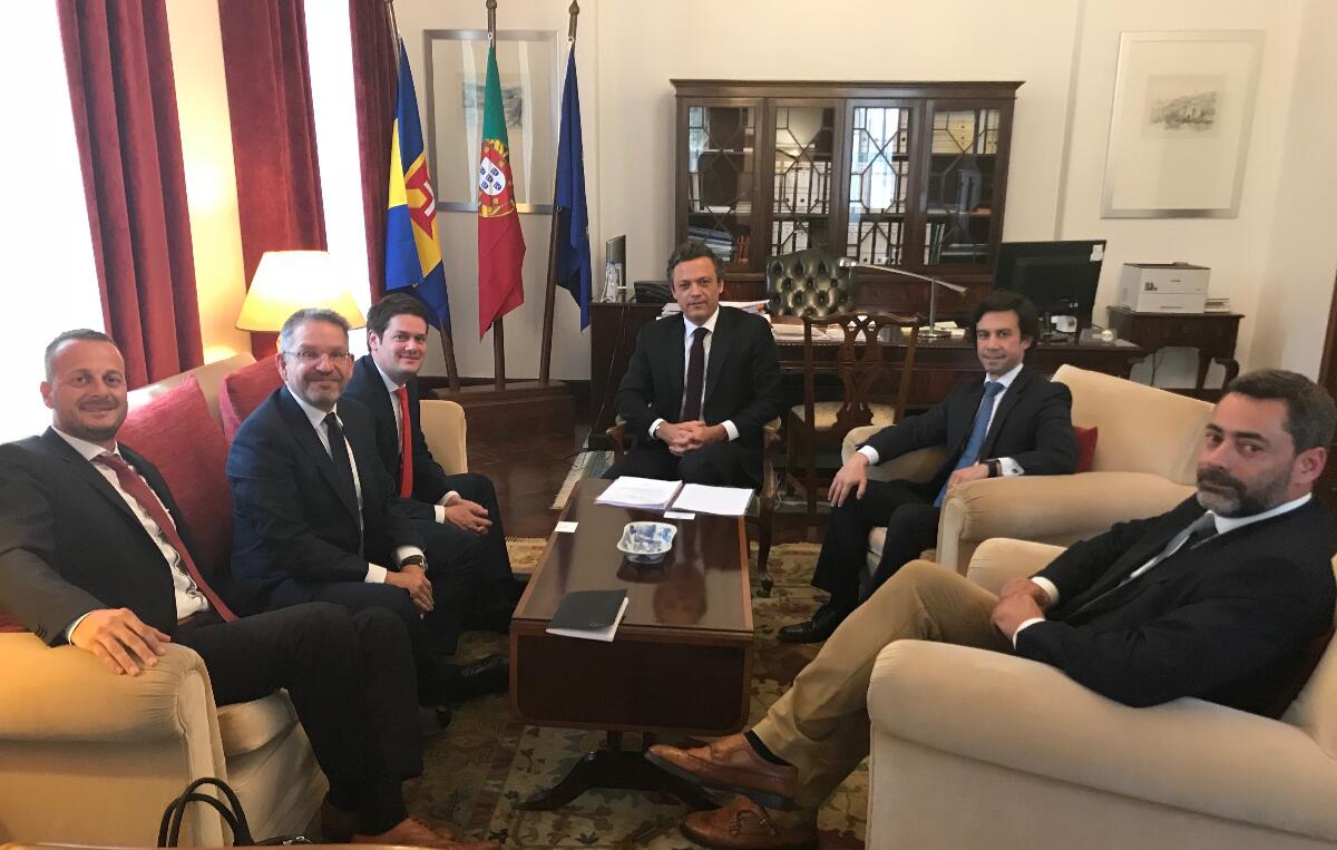 Vice-Presidente reúne com um dos maiores armadores do Mundo