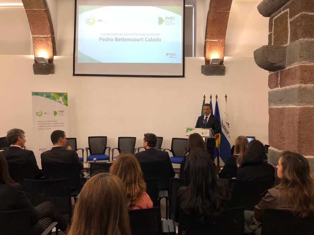 Região quer apoio do Fundo Ambiental para os passes sociais