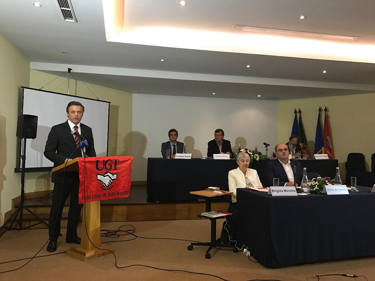 Mais de 9.500 funcionários públicos viram carreiras descongeladas