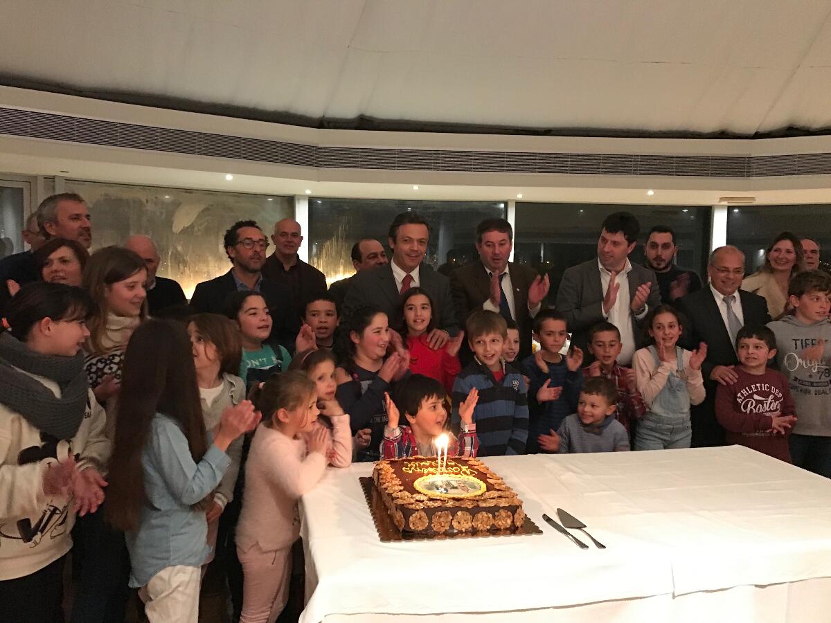 Jovens devem abraçar o desporto 