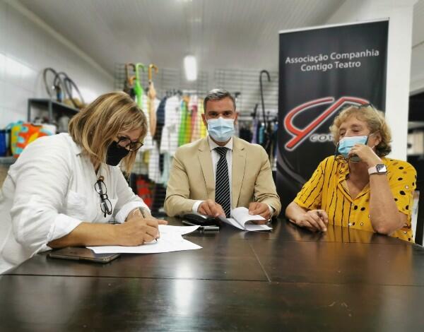 Protocolo de desenvolvimento e cooperação cultural com a Companhia "Contigo Teatro"