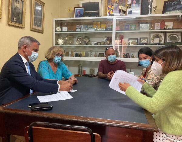 “Os Artistas Funchalenses” atuam no Solar do Aposento