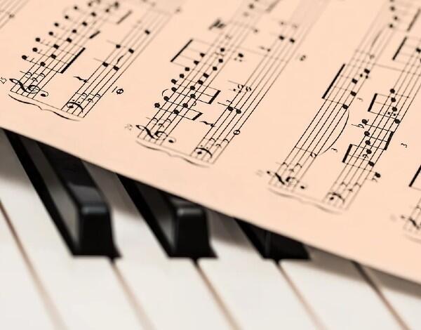 Governo Regional aprova 10 protocolos  no valor de 71,3 mil euros para a Cultura