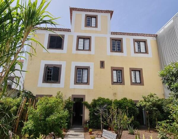 Centro de Estudos de História do Atlântico  com ano preenchido de atividades