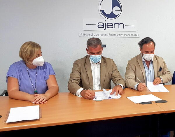 AJEM apoiada pelo Governo Regional para realizar “Madeira Flower Collection” 