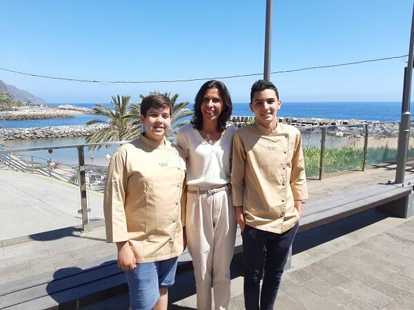 Ao lado dos alunos da Escola Básica e Secundária da Calheta 