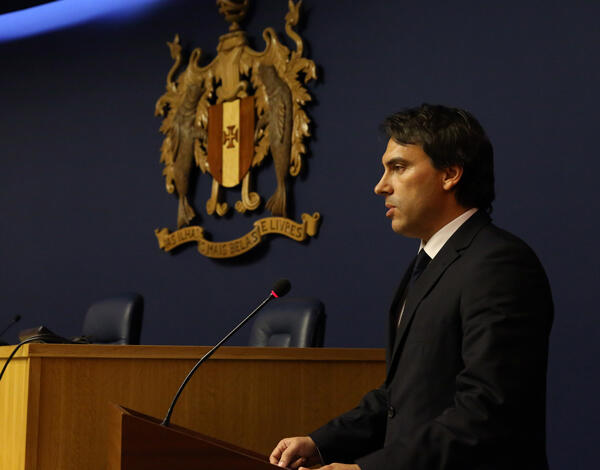 “Estamos na presença de um Orçamento desenhado com evidentes preocupações sociais”