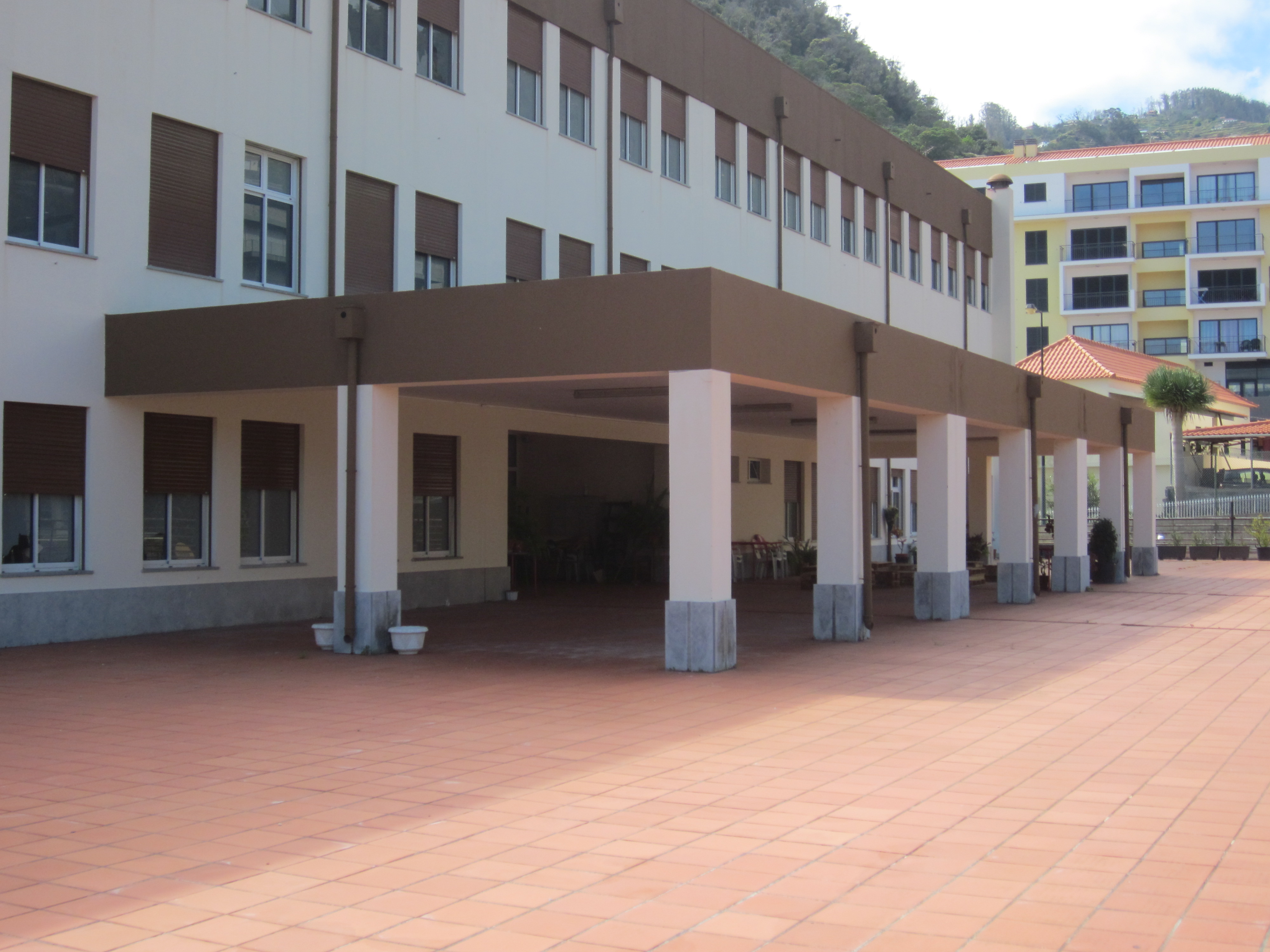 Sala de sessões construída na escola de Santa Cruz