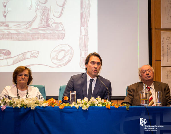 Pedro Fino na apresentação do novo livro da escritora madeirense Teresa Valério