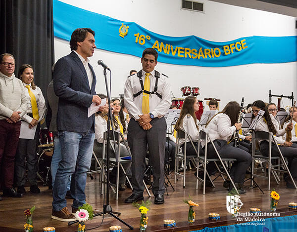 Secretário enaltece papel formativo das bandas no 16º aniversário da Banda Filarmónica do Caniço e Eiras