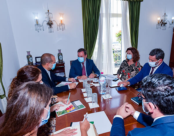 “Não temos a arrogância de quem sabe tudo e a humildade suficiente de para saber ouvir para melhor decidir”