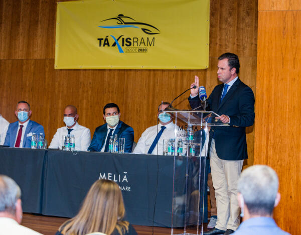 Rui Barreto enaltece “proximidade” entre o setor do táxi e as populações