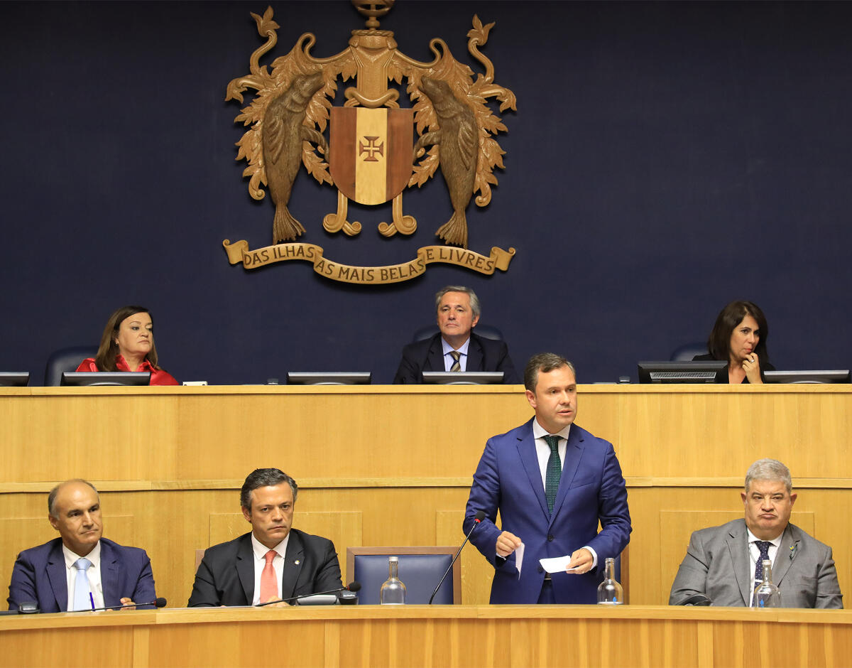 Economia é o tema escolhido para o primeiro debate com o Governo Regional a 10 de Dezembro