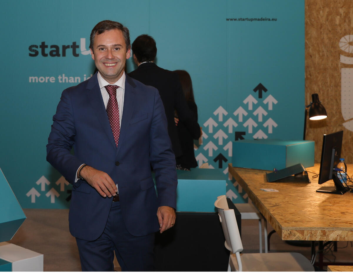 Secretaria Regional de Economia entrega 2 milhões em apoios do IDE