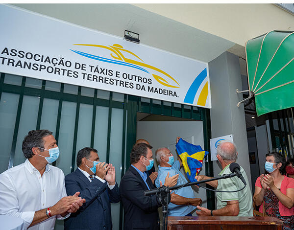 Taxistas vão dispor de meios para enfrentar a concorrência