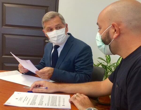 Secretário regional de Mar e Pescas assina contratos de 11 assistentes operacionais