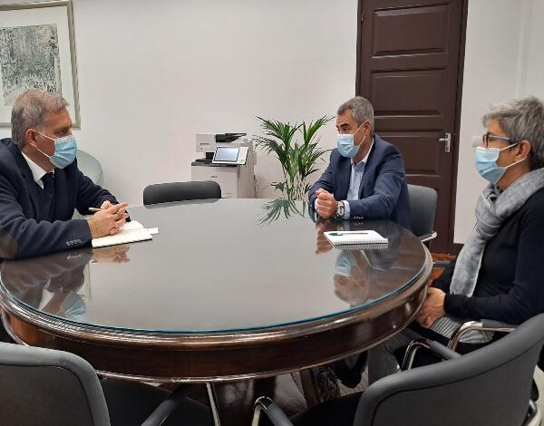 Secretário regional sensibiliza cadeia Continente para a campanha a favor do consumo de peixe-espada