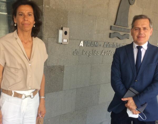 Obras de melhoramento da estrada de acesso à nova Lota do Funchal 